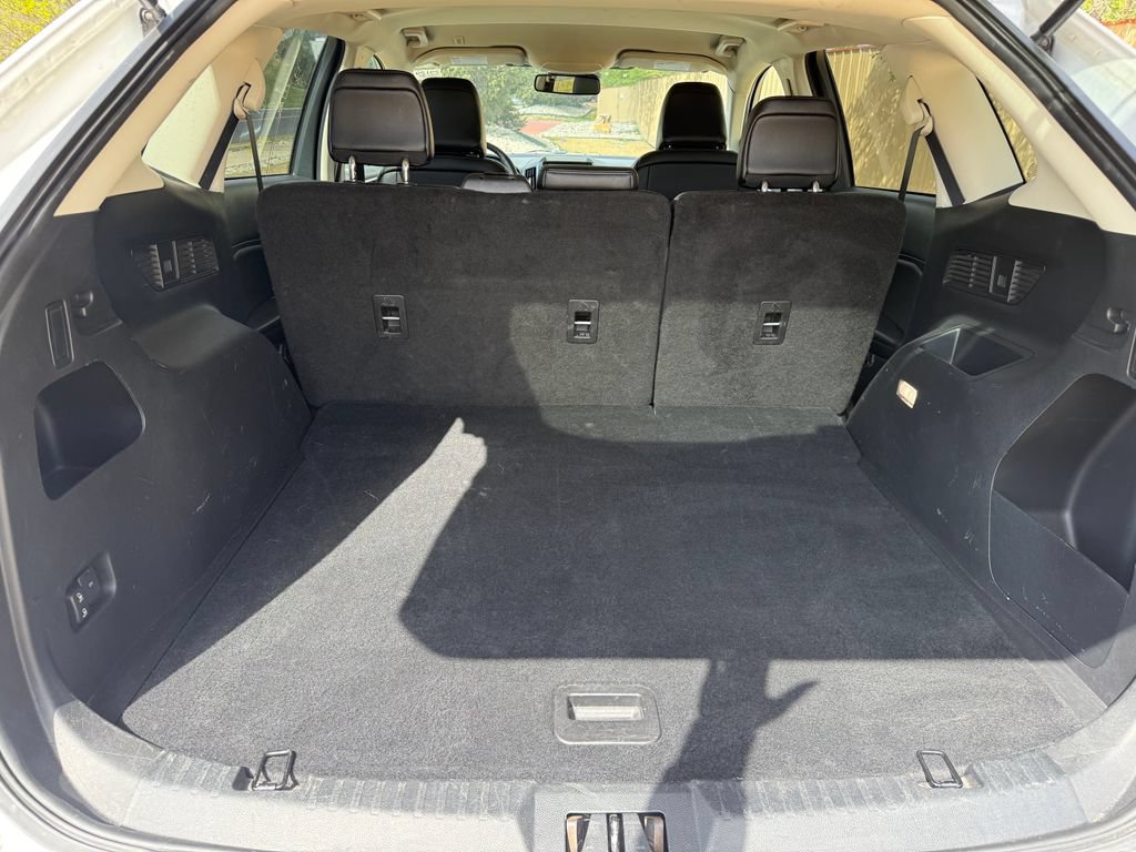 Certified 2024 Ford Edge SEL AWD/4WD image 11