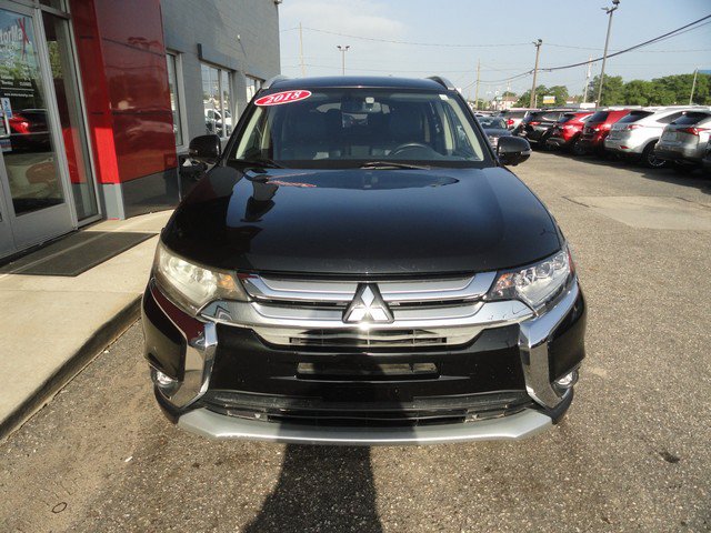 Used 2018 Mitsubishi Outlander GT AWD/4WD image 5