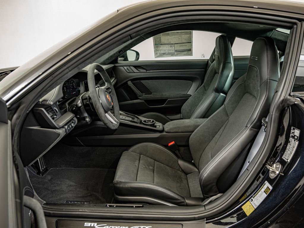New 2026 Porsche 911 Carrera GTS RWD image 5