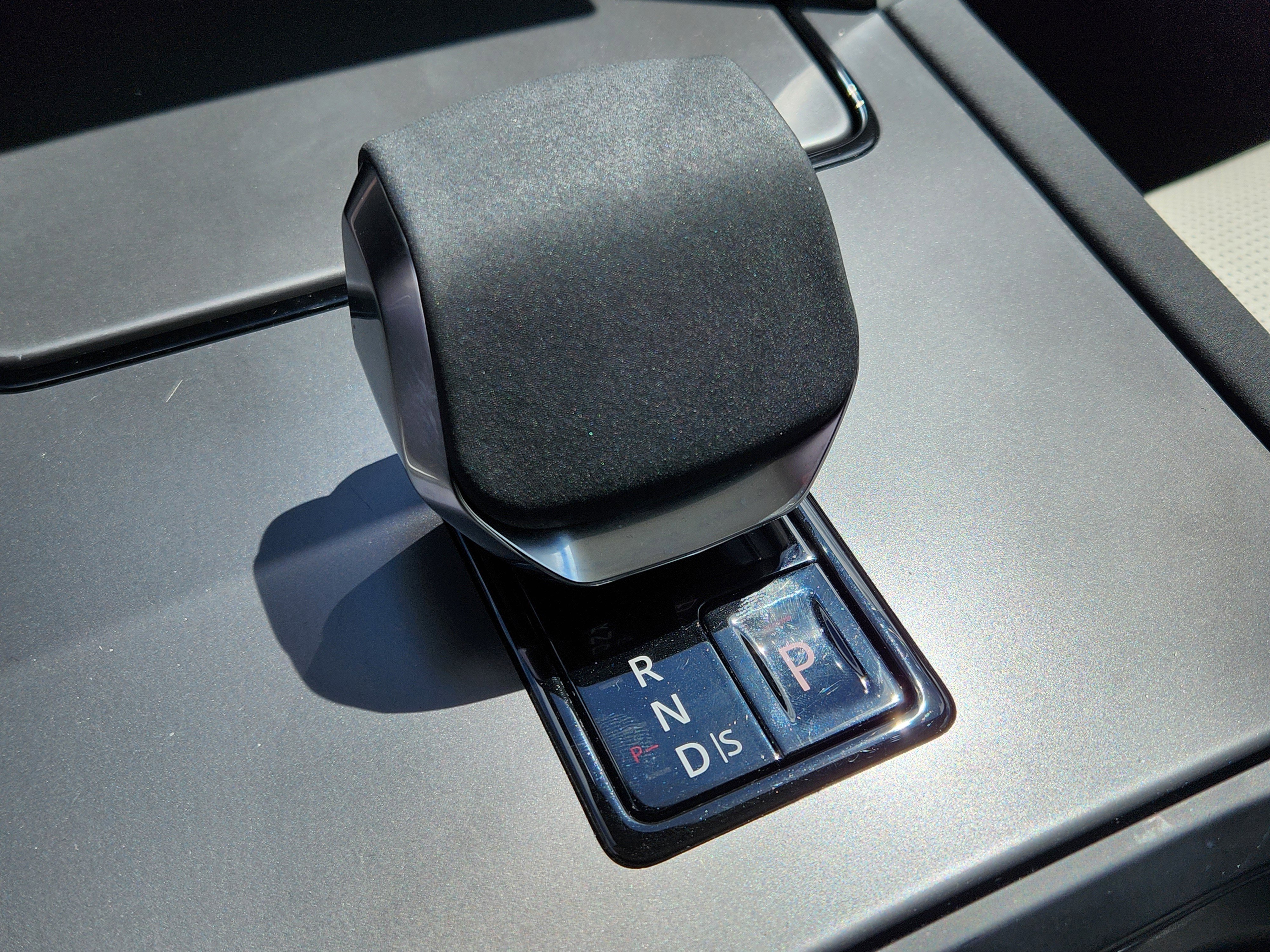 Certified 2024 Land Rover Discovery Sport S image 20