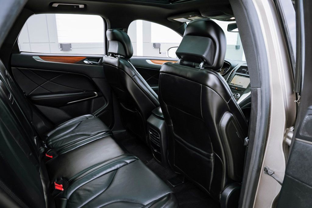 Used 2017 Lincoln MKC Reserve image 26