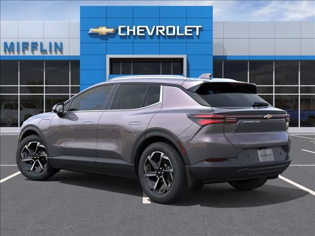 New 2026 Chevrolet Equinox EV LT AWD/4WD image 3
