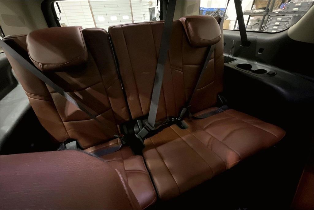 Used 2015 Cadillac Escalade ESV Premium image 28