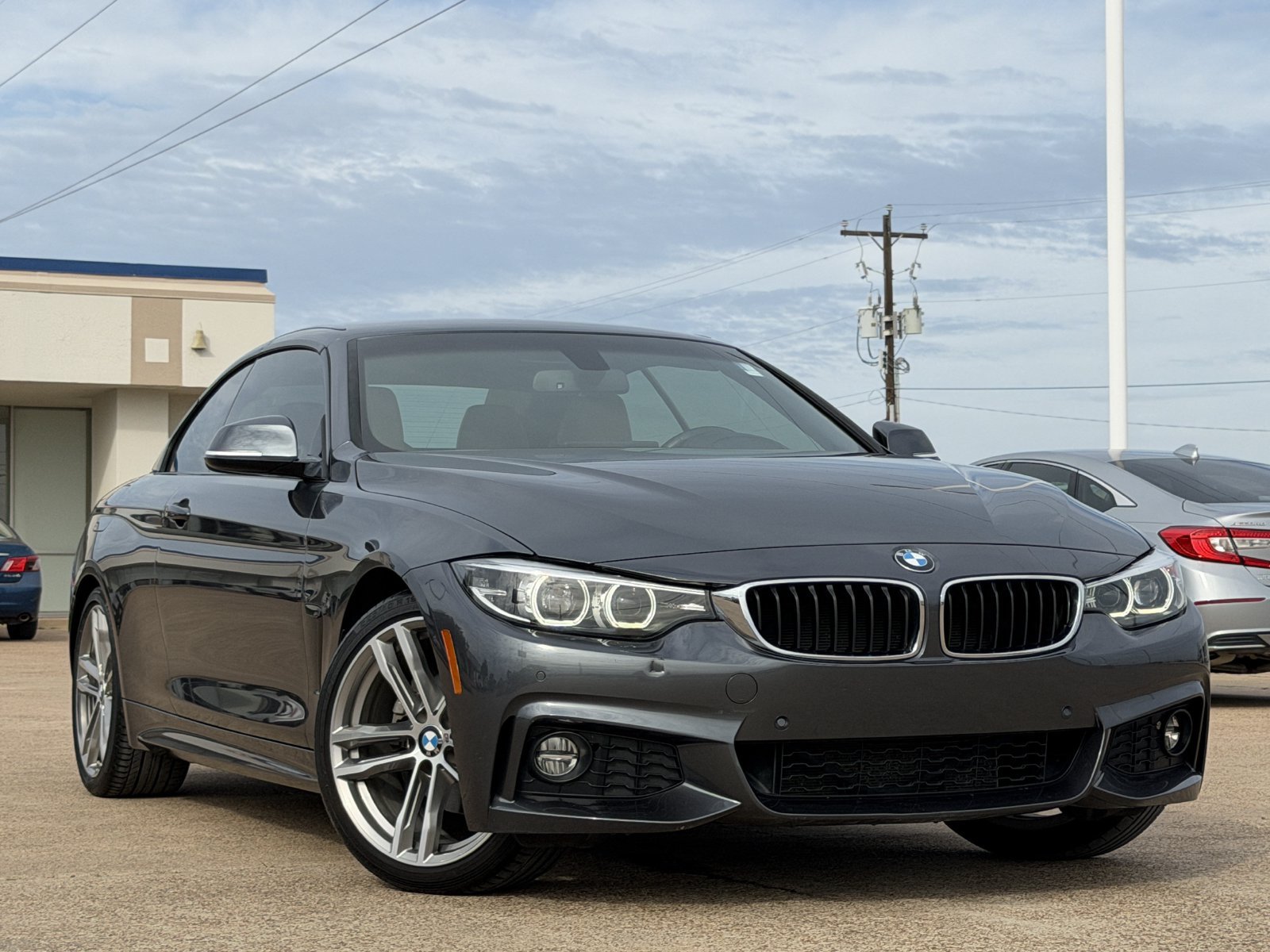 Used 2018 BMW 430i Convertible RWD image 2