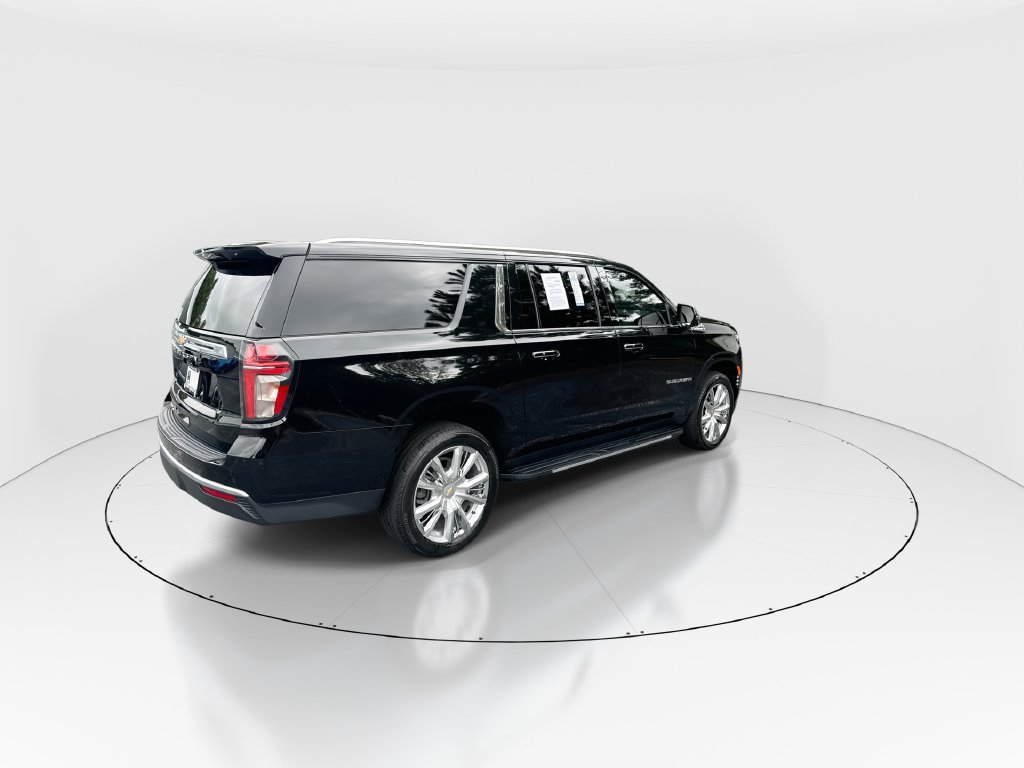 Used 2024 Chevrolet Suburban High Country AWD/4WD image 8