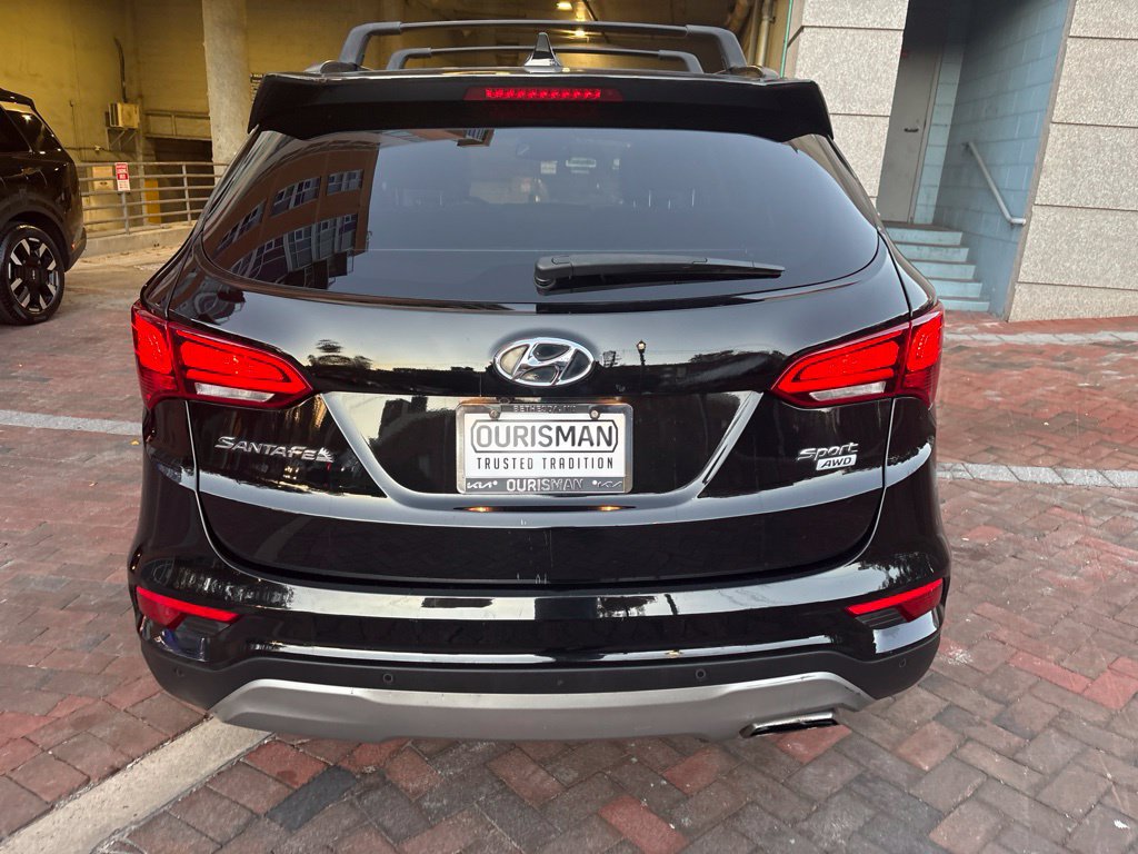Used 2018 Hyundai Santa Fe Sport w/ 2.4L Tech Package 04 AWD/4WD image 4