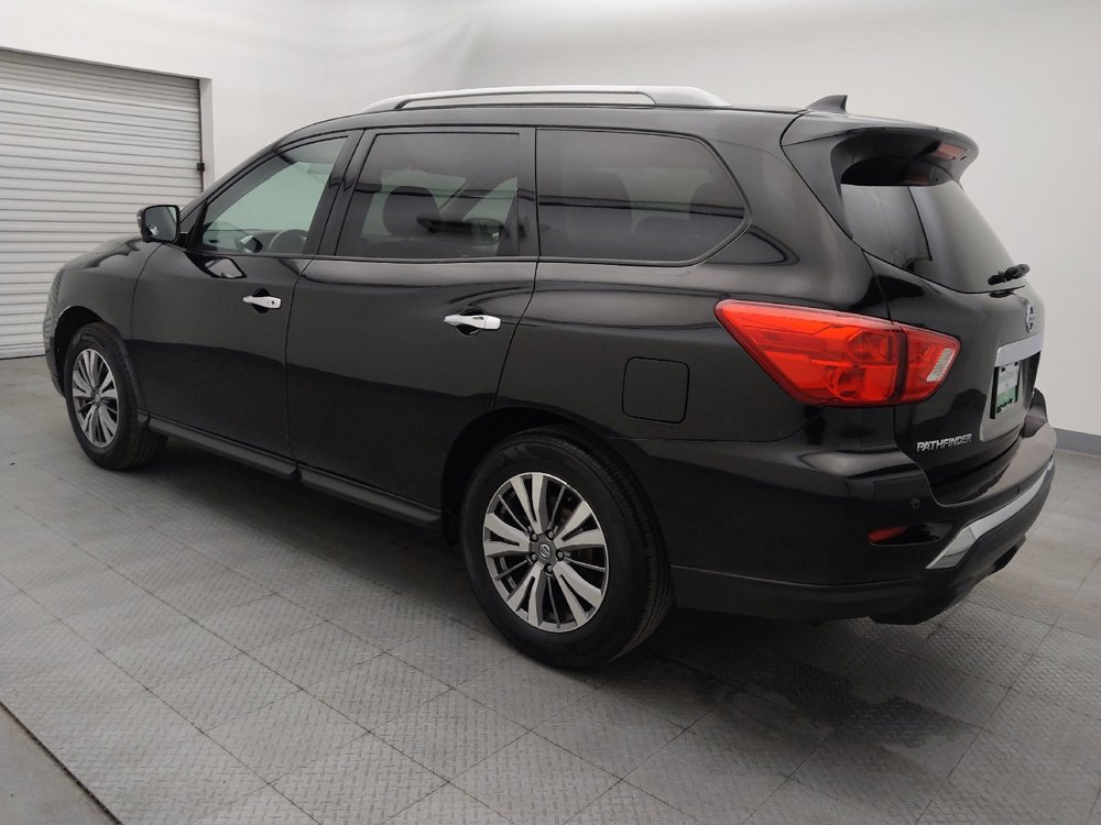 Used 2020 Nissan Pathfinder SL image 3