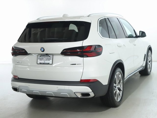 Used 2026 BMW X5 xDrive40i w/ Climate Comfort Package image 47