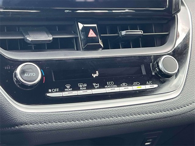 Used 2024 Toyota Corolla SE image 32