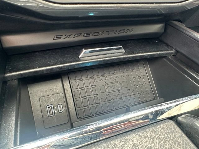 Certified 2022 Ford Expedition Limited RWD image 23