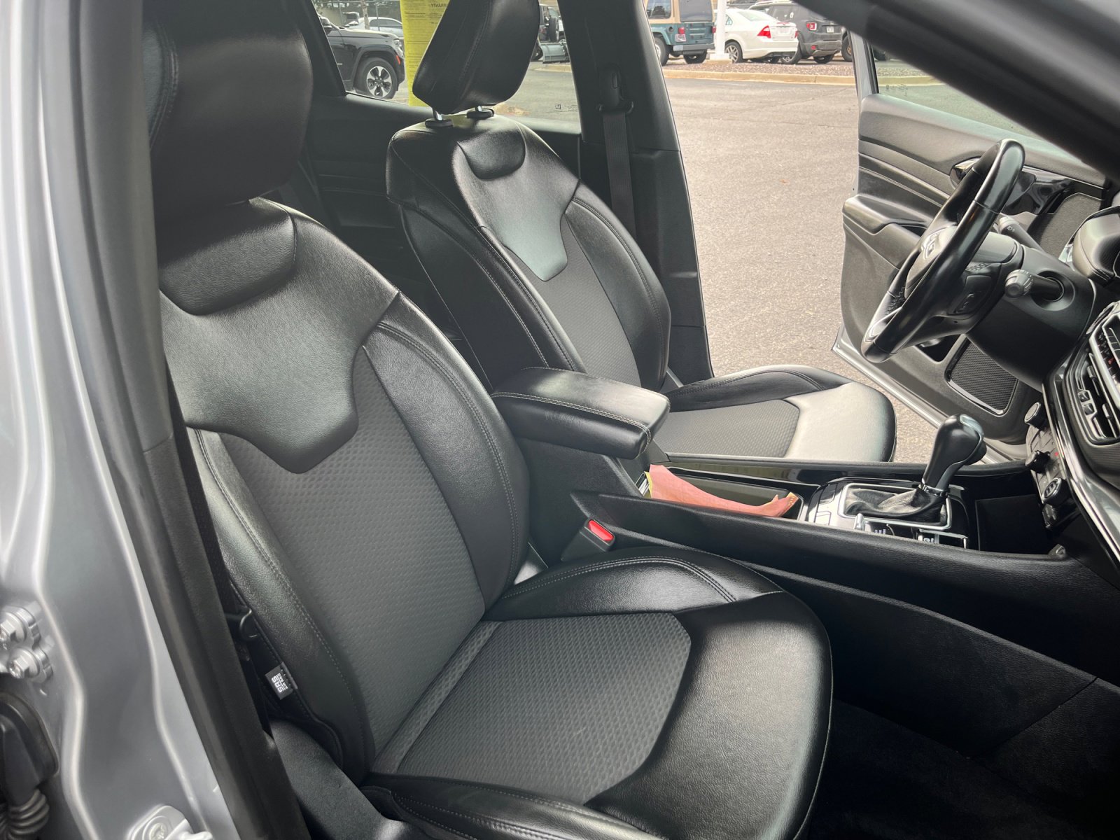 Used 2022 Jeep Compass Altitude w/ Convenience Group image 19