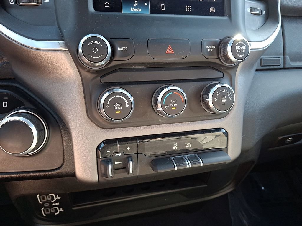 Used 2024 RAM 2500 Big Horn image 15