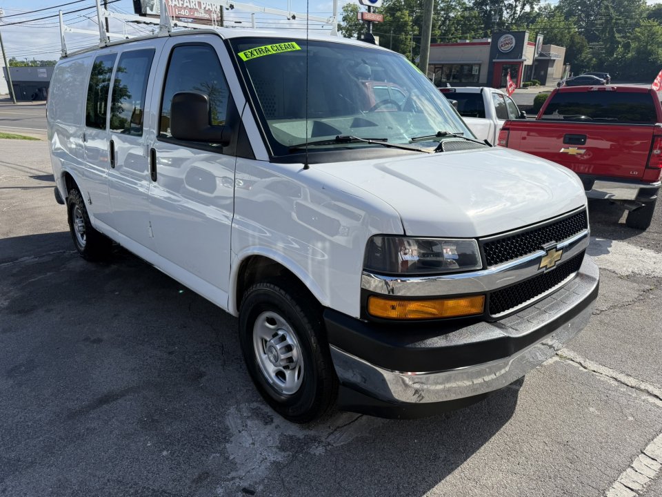 Used 2019 Chevrolet Express 2500 w/ Driver Convenience Package RWD image 1