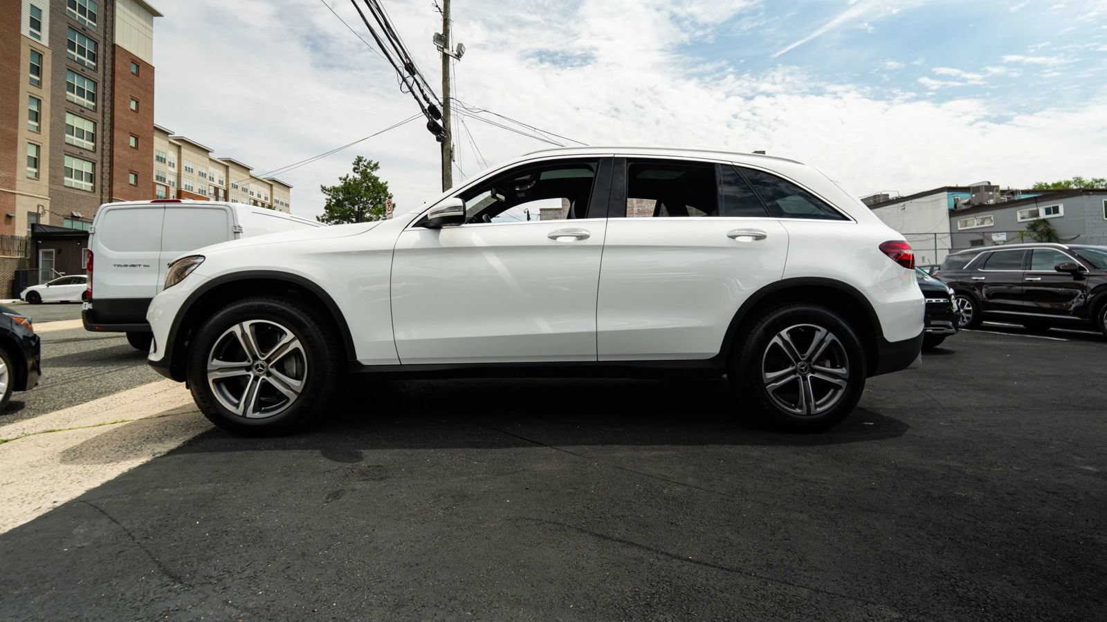 Used 2019 Mercedes-Benz GLC 300 4MATIC w/ Premium Package image 7
