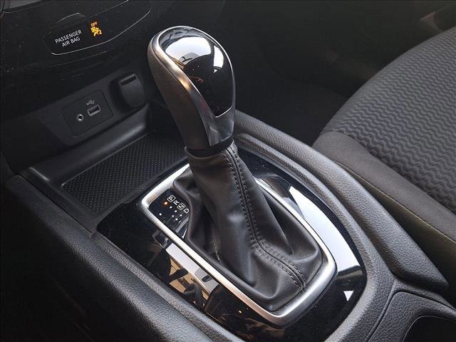 Used 2019 Nissan Rogue Sport S image 15