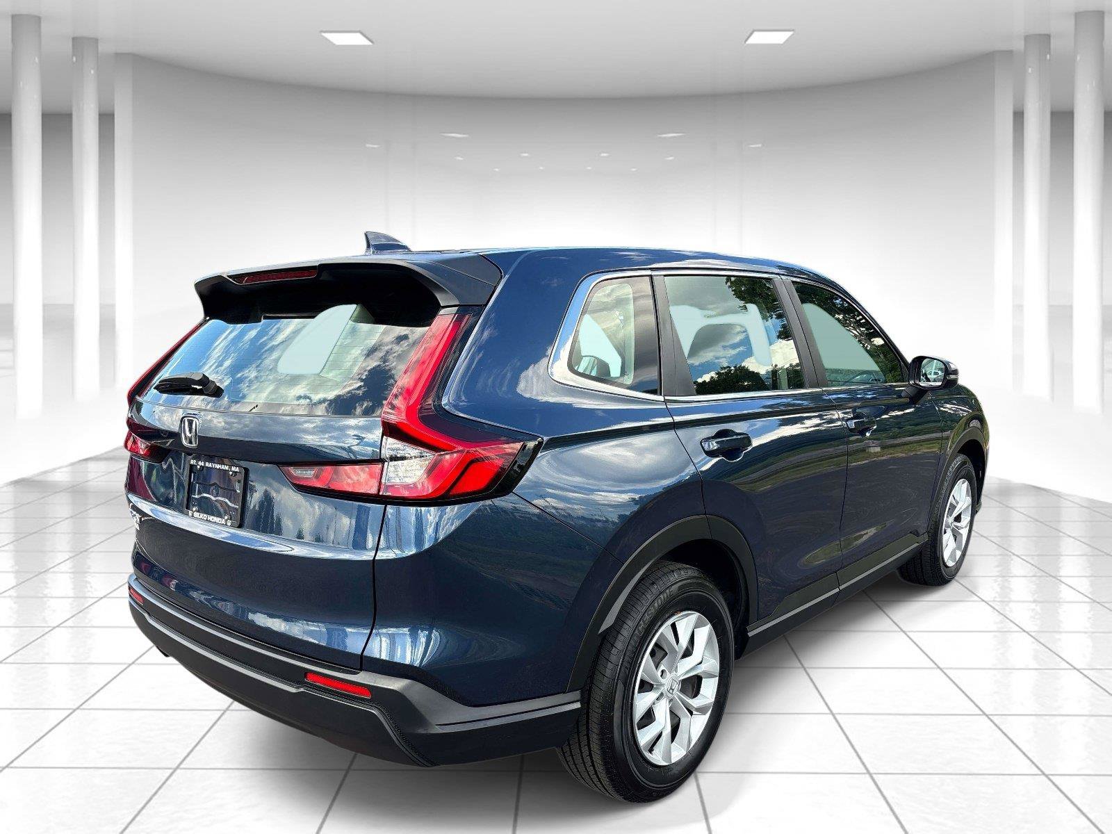 Used 2023 Honda CR-V LX image 4