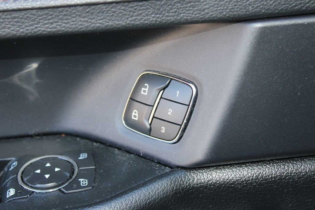 Used 2019 Ford Expedition Limited w/ Equipment Group 303A image 21