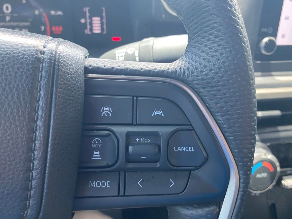 Used 2024 Toyota Tacoma SR5 w/ SR5 Upgrade Package AWD/4WD image 29