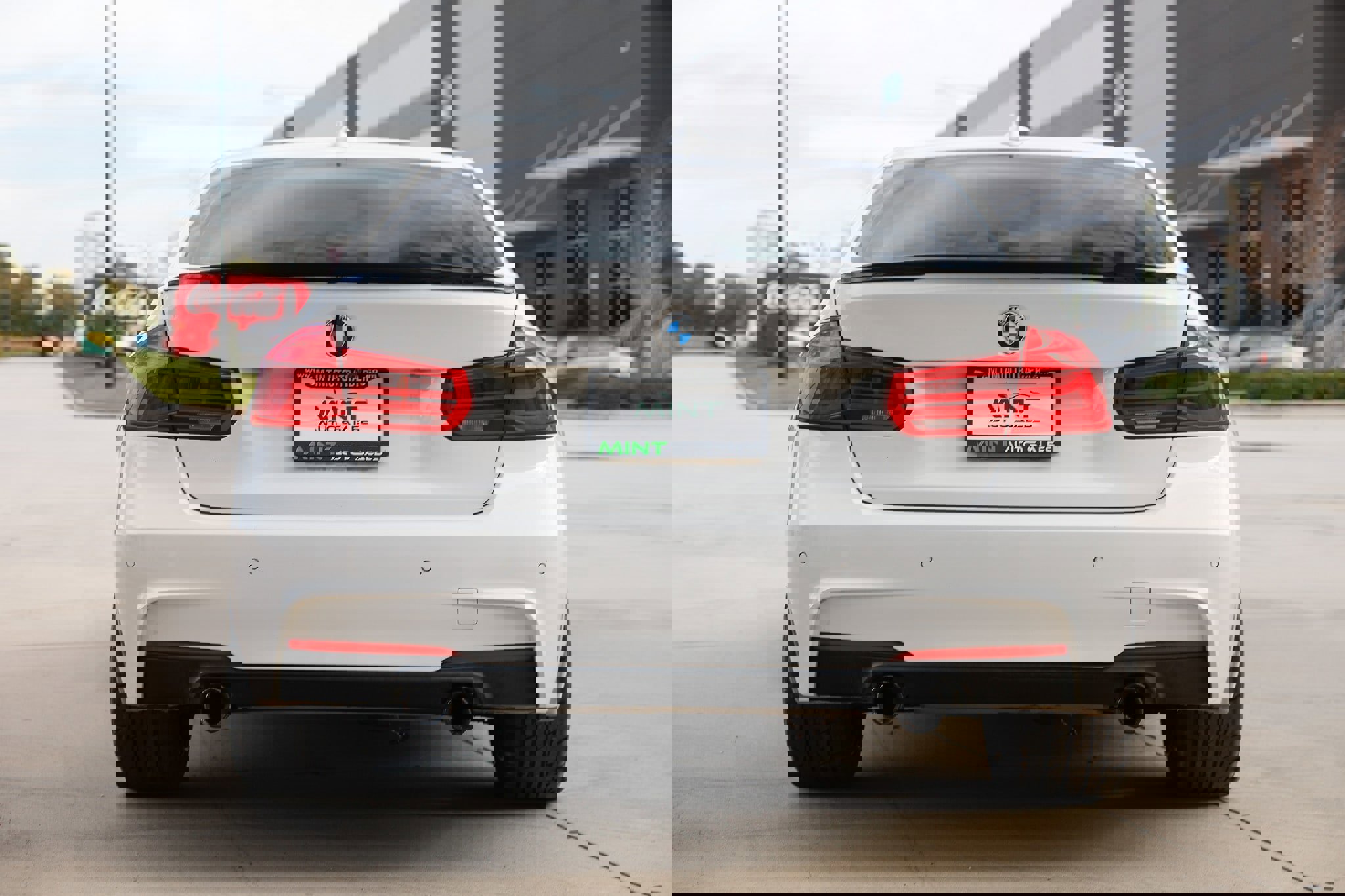 Used 2017 BMW 340i xDrive Sedan image 12