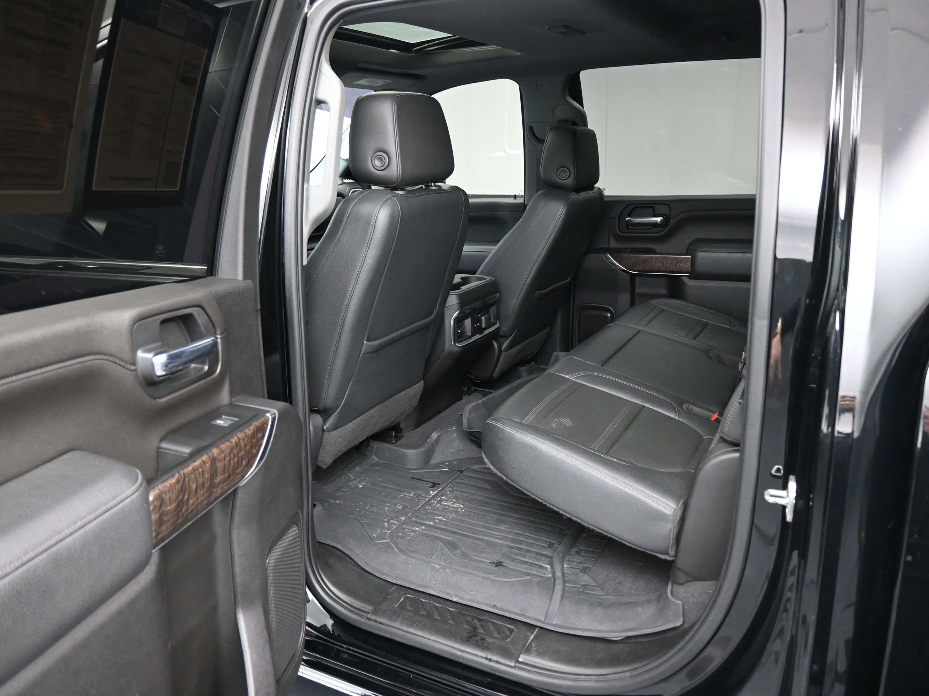 Certified 2022 GMC Sierra 3500 Denali image 13