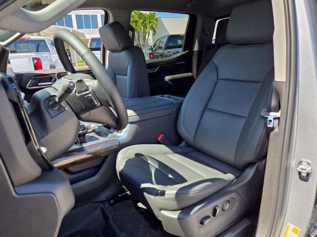 New 2026 GMC Sierra 1500 Elevation w/ Elevation Premium Package AWD/4WD image 9