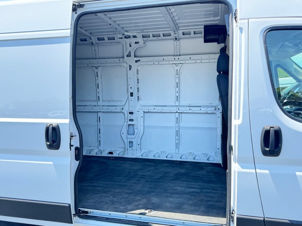 Used 2023 RAM ProMaster 2500 FWD image 14