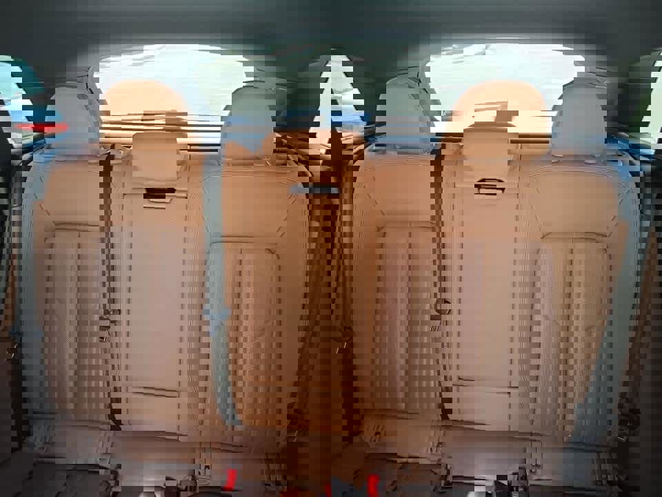 Used 2023 Audi e-tron Premium Plus w/ Premium Plus Package AWD/4WD image 12