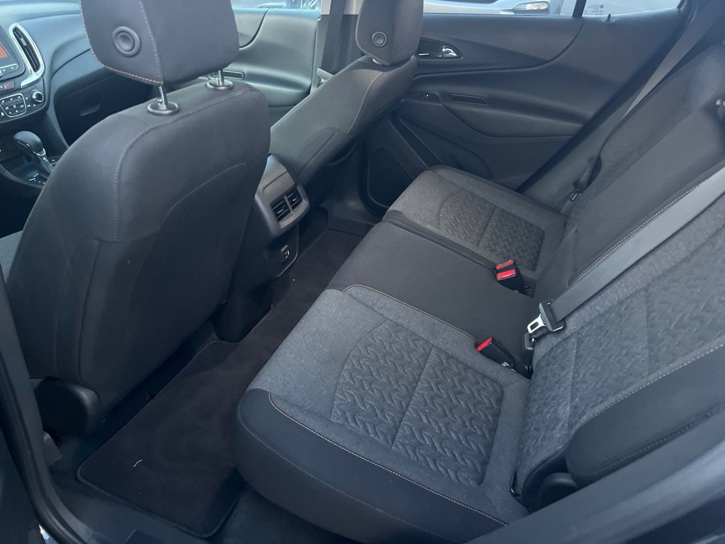 Used 2022 Chevrolet Equinox LT w/ Driver Convenience Package image 14