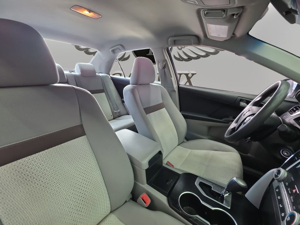 Used 2012 Toyota Camry LE FWD image 15
