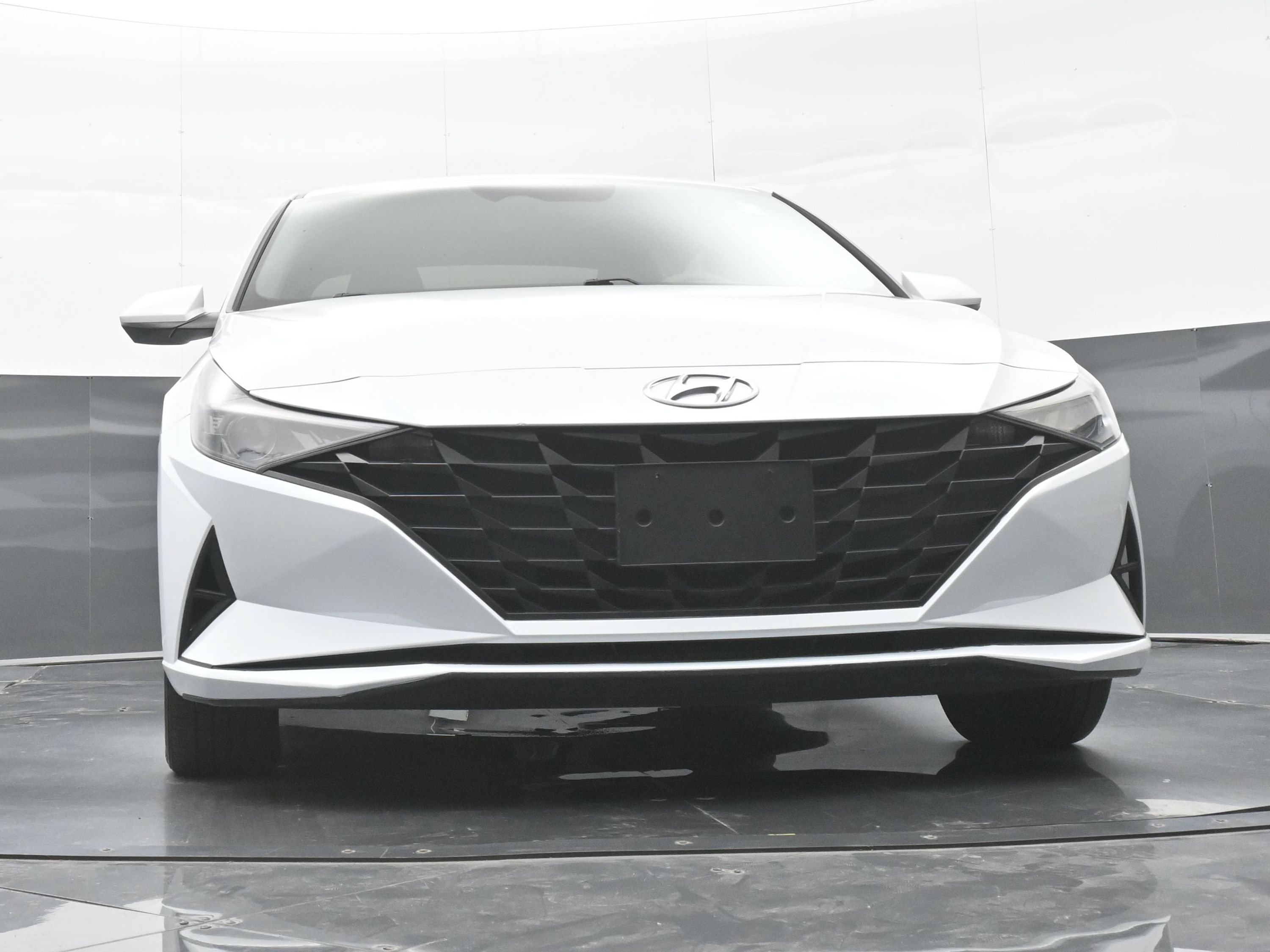 Used 2021 Hyundai Elantra SEL FWD image 41