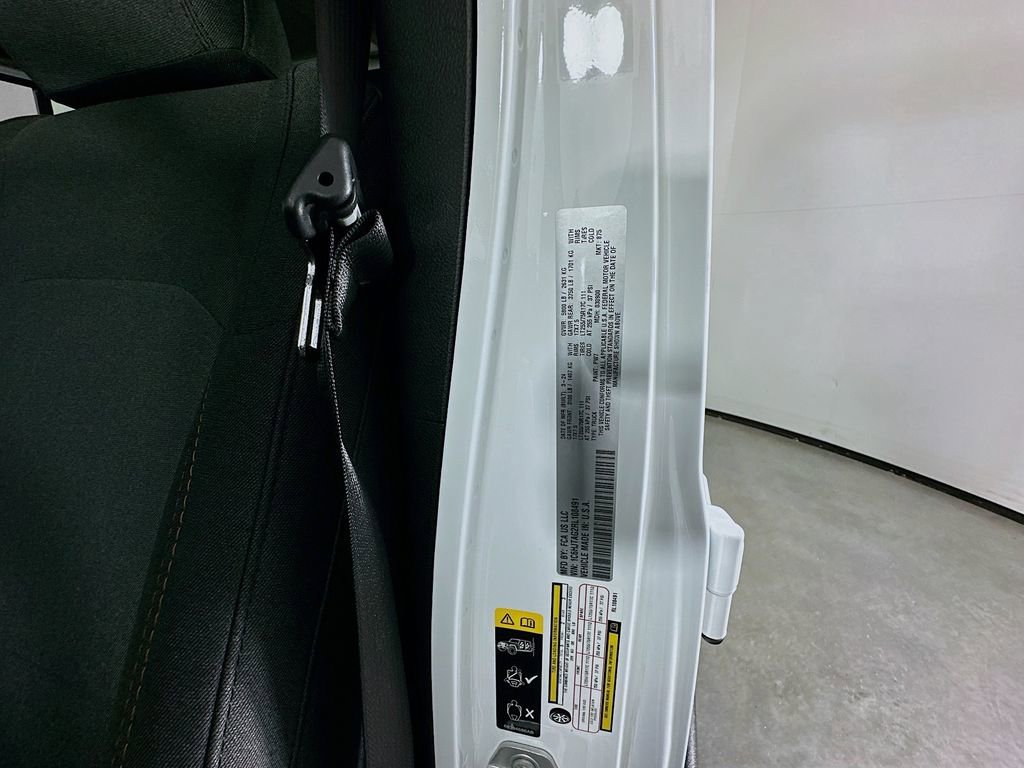 Used 2024 Jeep Gladiator Sport image 34