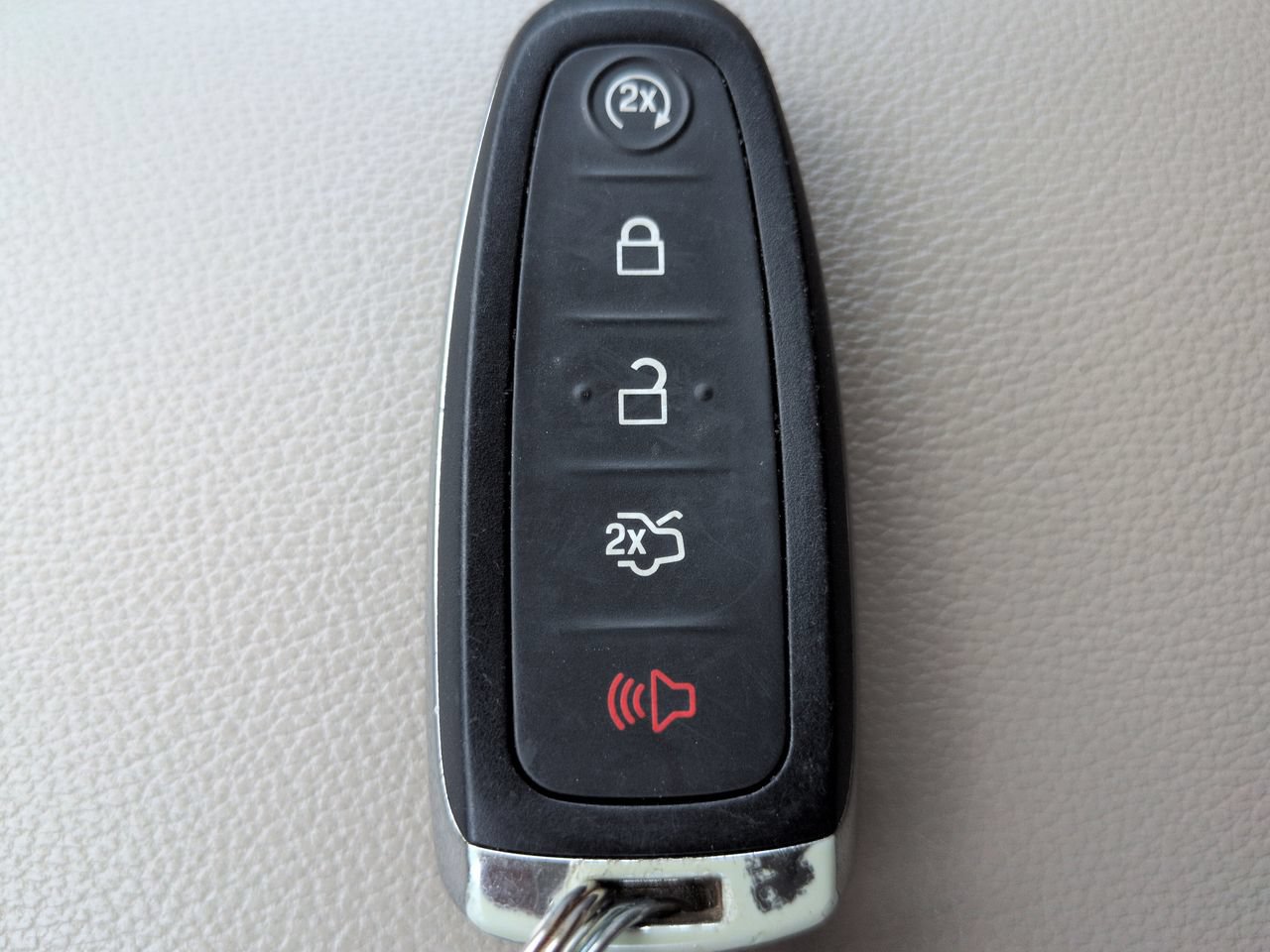Used 2019 Ford Escape SE FWD image 30