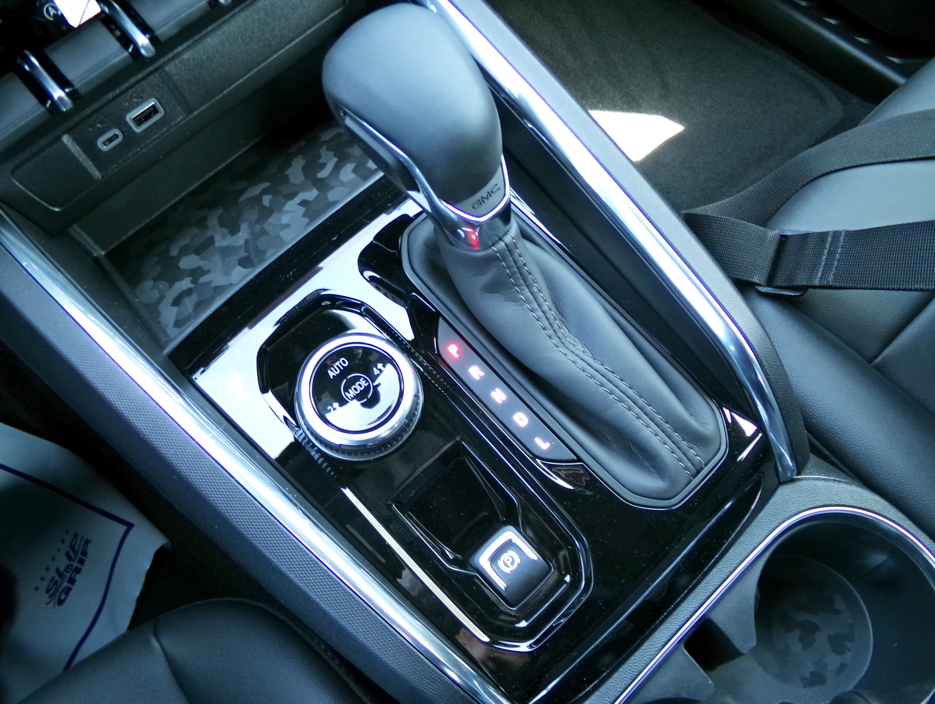 New 2026 GMC Canyon Elevation w/ Convenience Package image 11