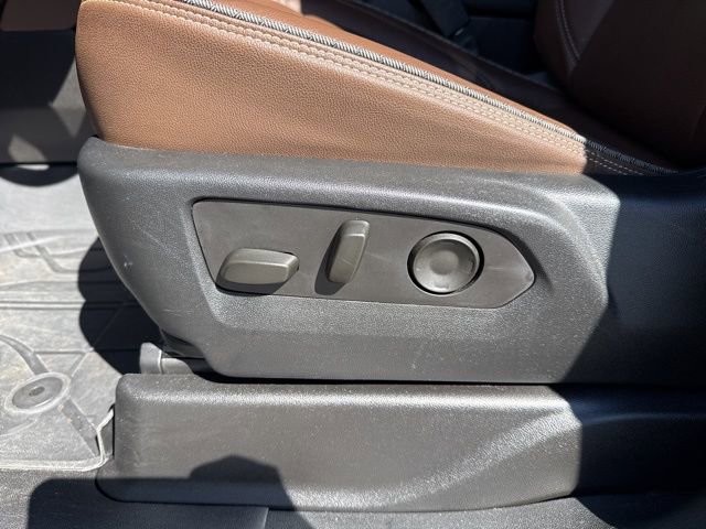 Used 2024 Chevrolet Suburban High Country w/ Max Trailering Package image 11