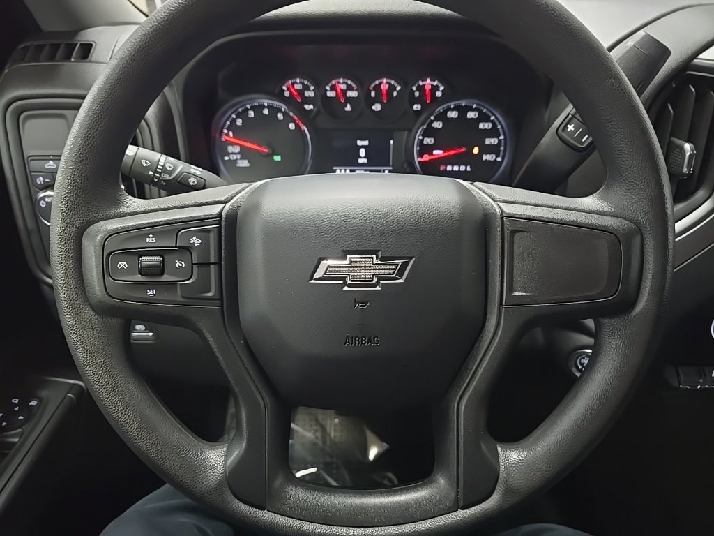 Used 2024 Chevrolet Silverado 1500 Custom w/ Dark Appearance Package image 18