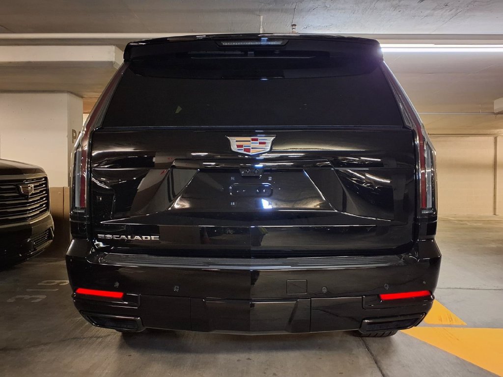 New 2027 Cadillac Escalade Platinum Sport w/ LPO, Floor Liner Package AWD/4WD image 8