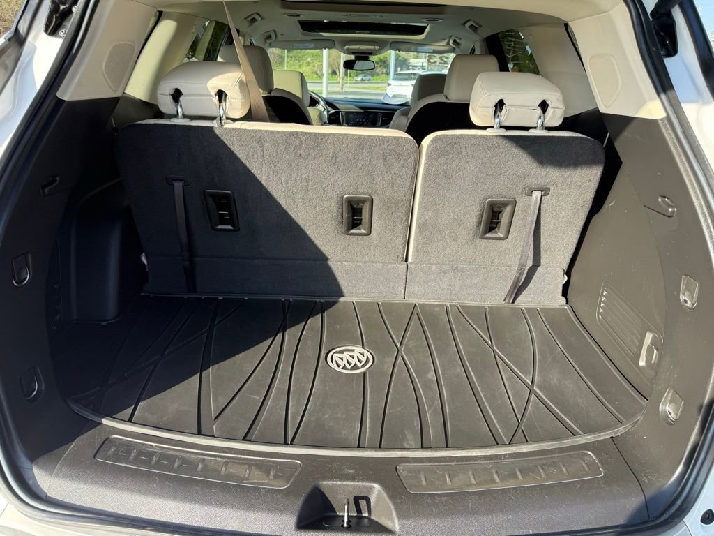 Used 2023 Buick Enclave Essence w/ Experience Buick Package image 11