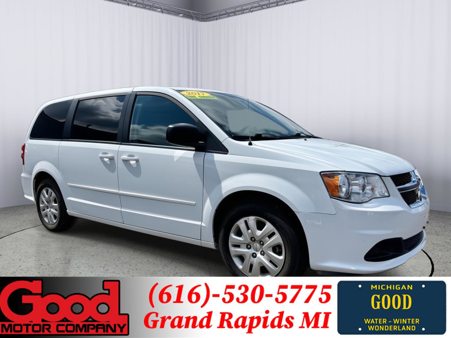 Used 2017 Dodge Grand Caravan SE image 1