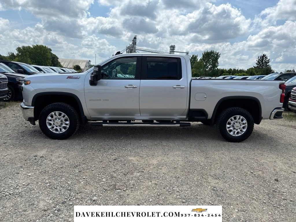 Used 2021 Chevrolet Silverado 2500 LT w/ Convenience Package AWD/4WD image 2