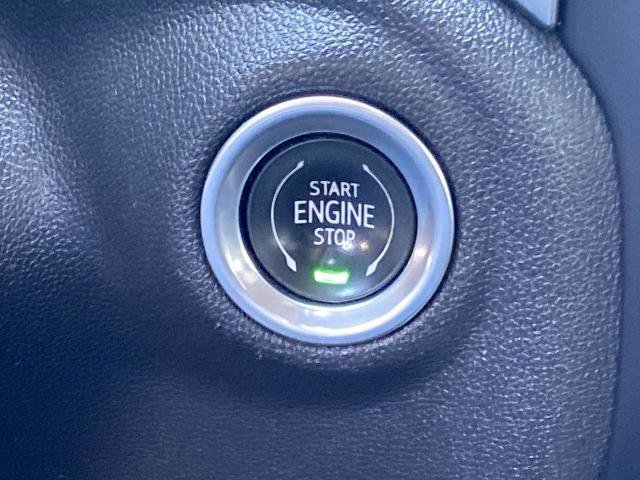 Used 2021 Chevrolet Silverado 1500 RST AWD/4WD image 12