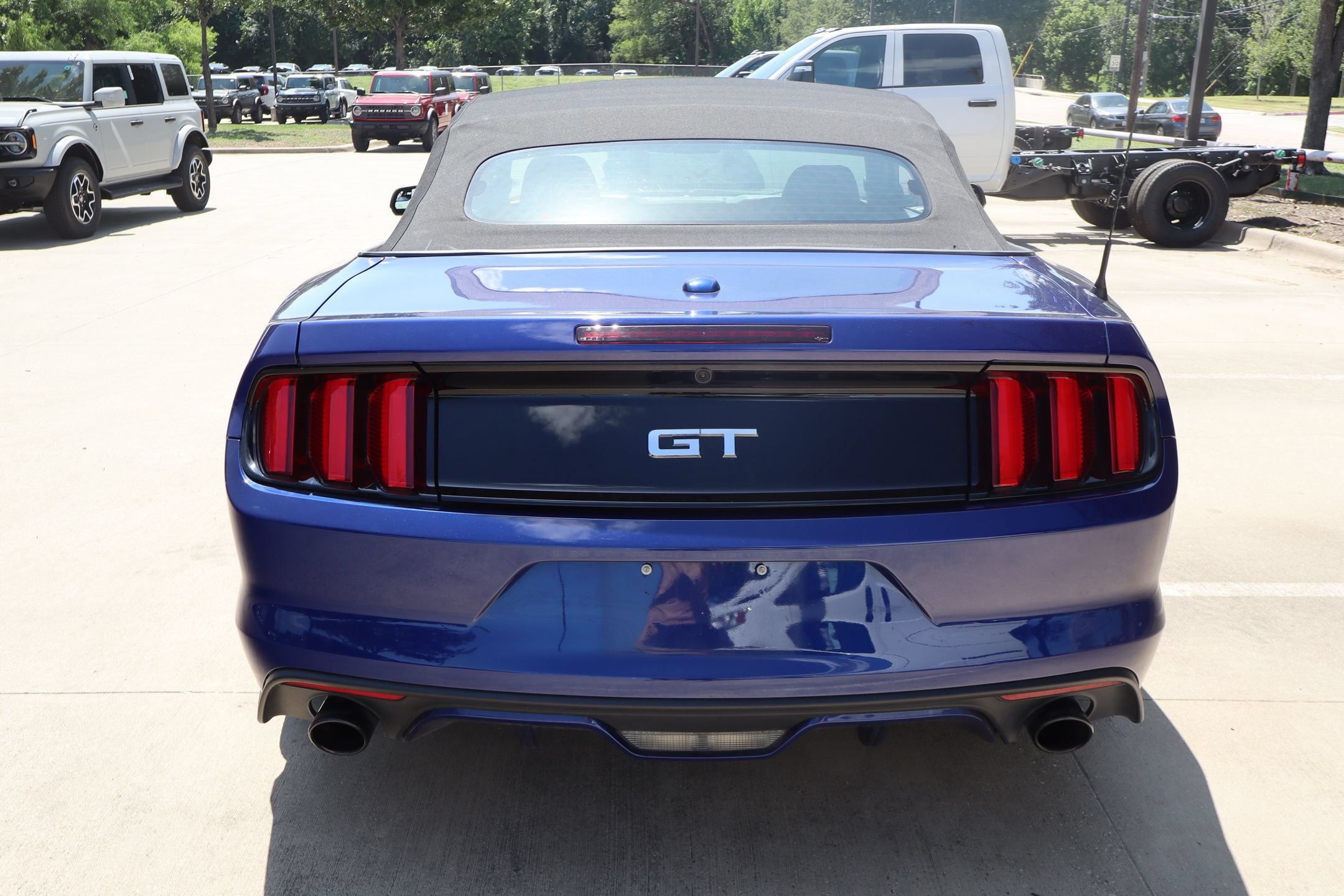 Used 2016 Ford Mustang GT Premium w/ GT Performance Package RWD image 4