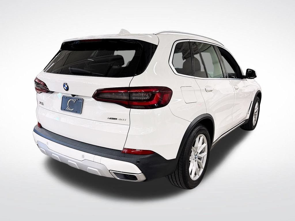 Used 2022 BMW X5 xDrive40i w/ Premium Package AWD/4WD image 5