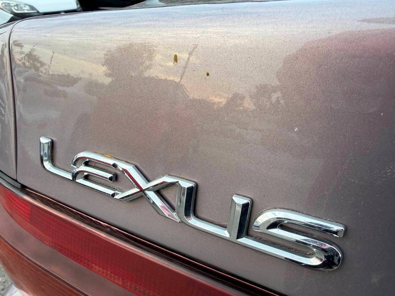 Used 1992 Lexus ES 330 FWD image 7