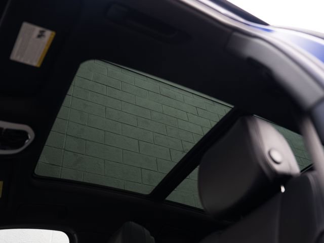 Certified 2026 Porsche Macan image 29