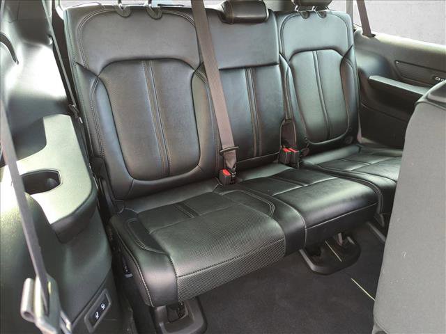Used 2024 Jeep Wagoneer L Series II w/ Flexible Seating Group image 19