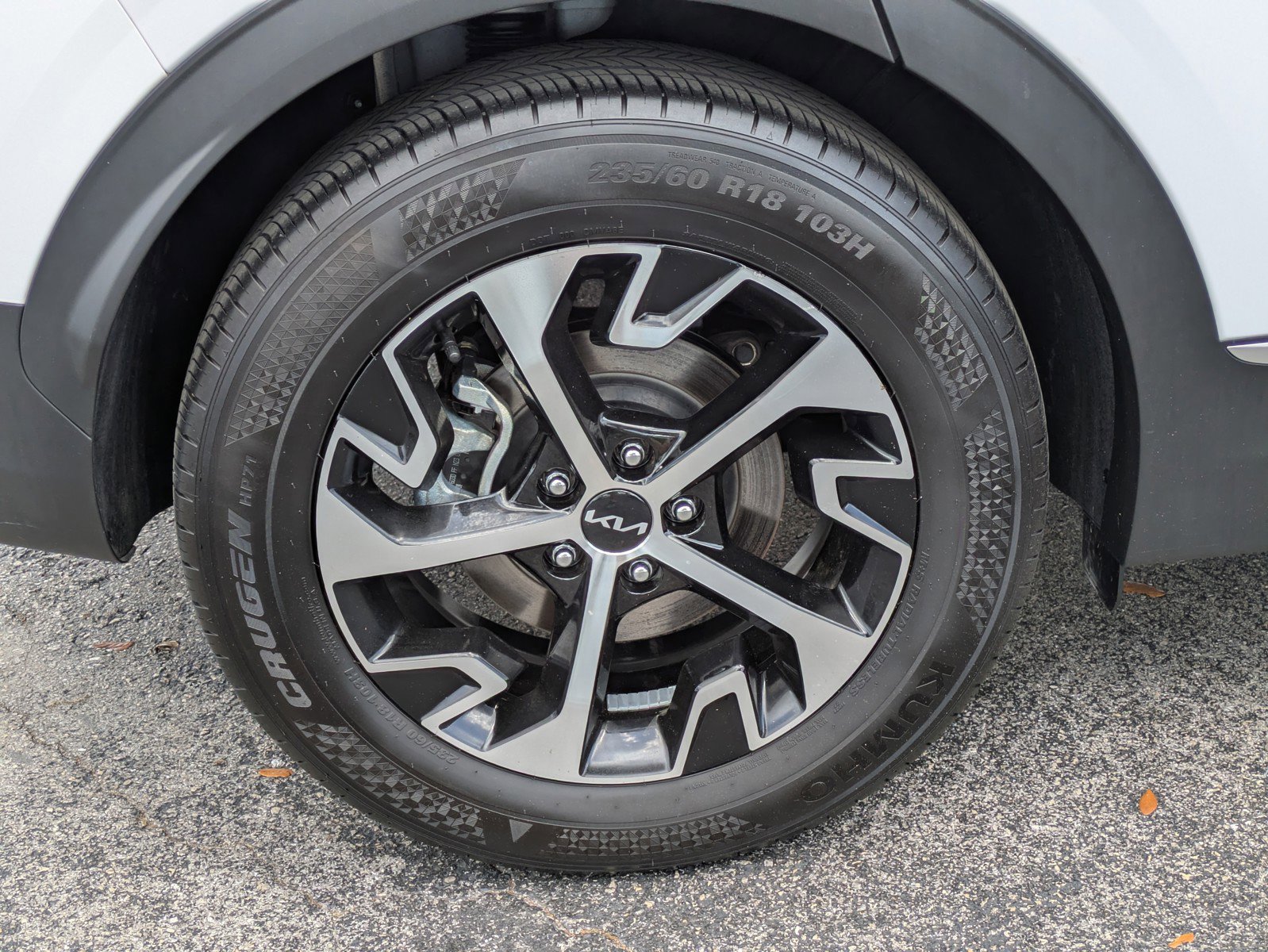 Certified 2023 Kia Sportage EX image 9