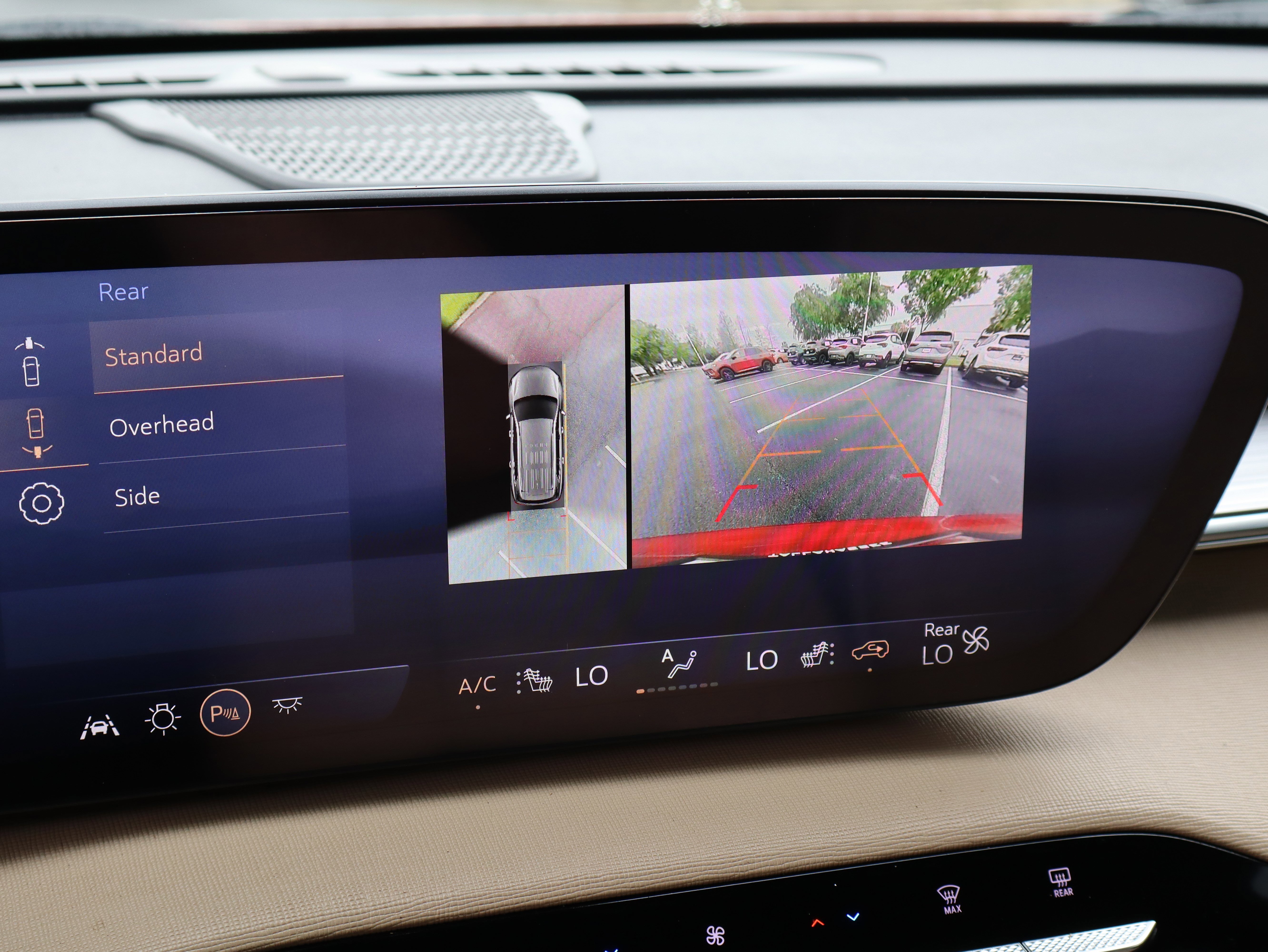 Used 2025 Buick Enclave Preferred image 32