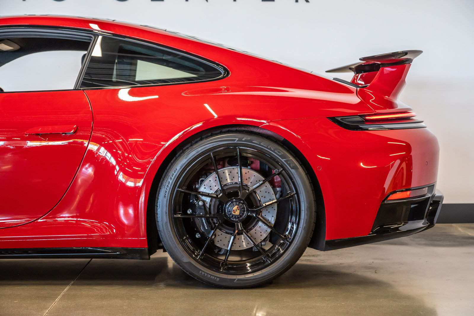 Used 2025 Porsche 911 Carrera GTS RWD image 18