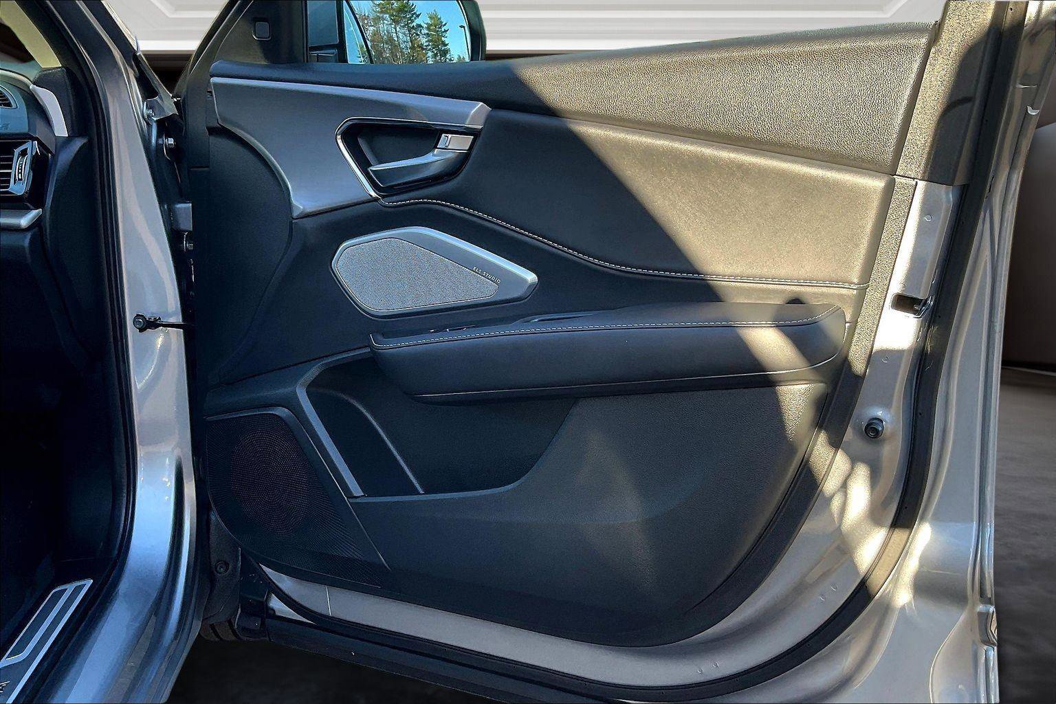 Certified 2024 Acura RDX w/ Technology Package image 19