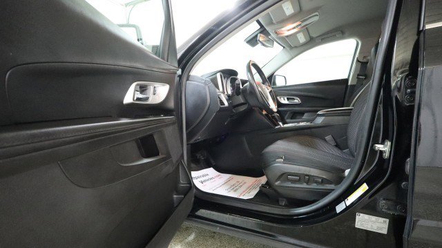 Used 2016 Chevrolet Equinox LT w/ Convenience Package image 9